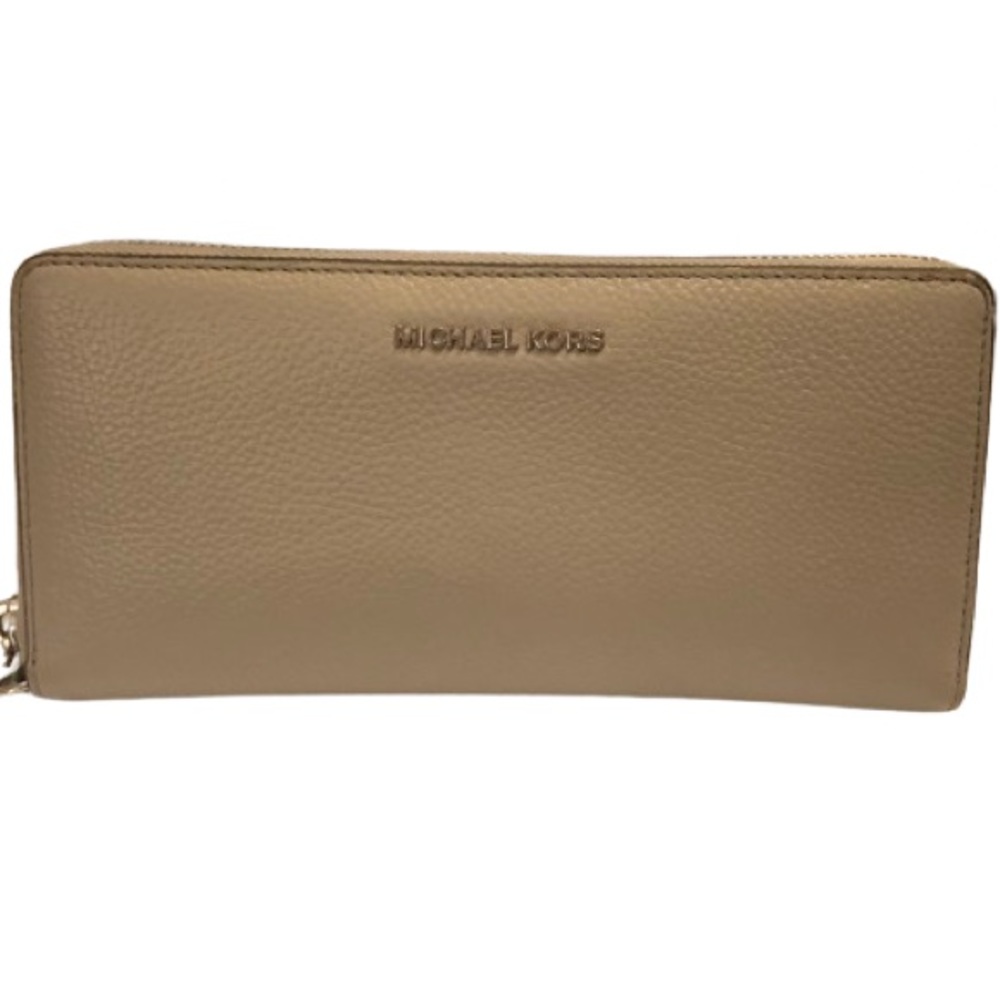 Michael Kors Jet Set Large Travel Continental Buff Leather Wallet EUC